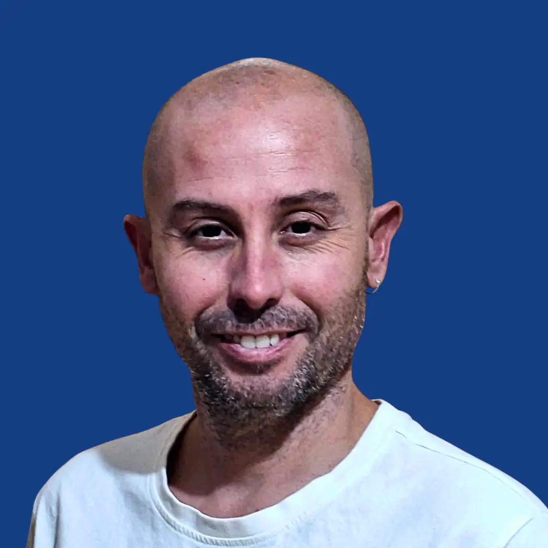 Luis, vendedor de marca privada en Amazon y autor de la guía